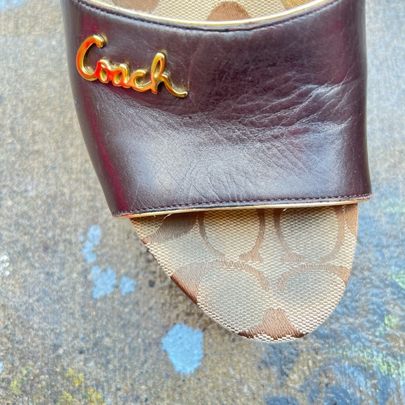 The best Coach Mule shoes you didn’t know you have to own!! - Picture 3 of 5